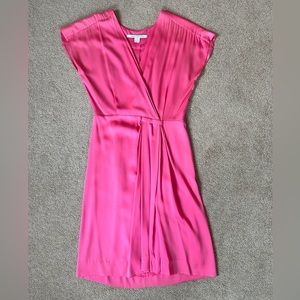 Diane Von Furstenberg DVF Barbie Pink Color Silk Dress Size 2